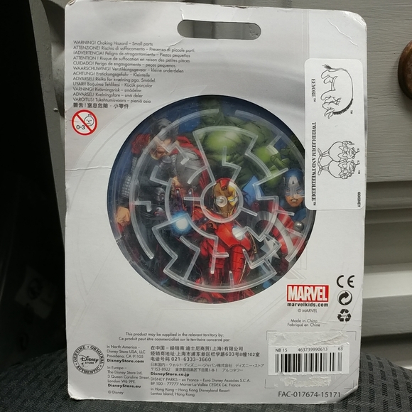 New Marvel Avengers 5" Pinball & Maze Game Disney Store 2 Games in 1 - Picture 2 of 16
